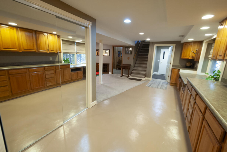 Listing Image 50