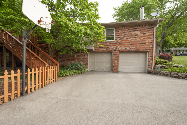 Listing Image 58