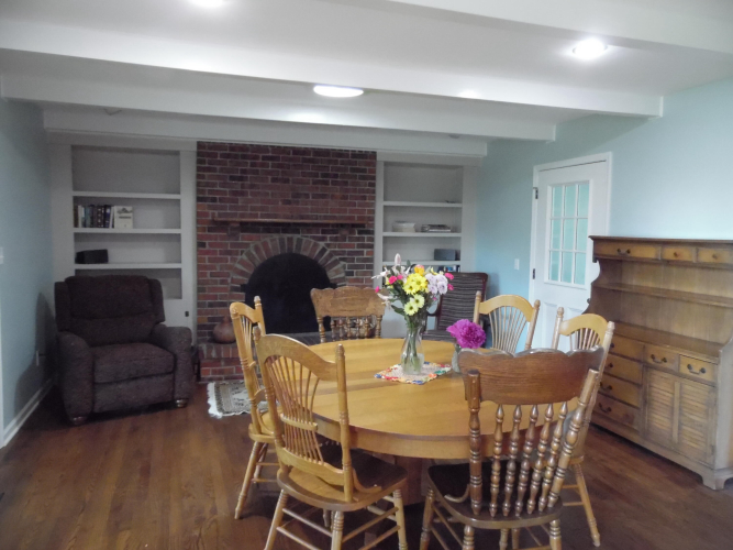 Listing Image 5