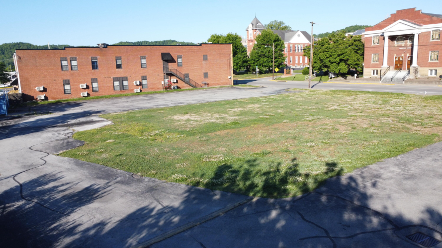 Listing Image 11