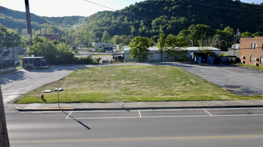 Listing Image 16