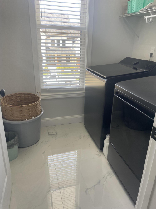 Listing Image 16