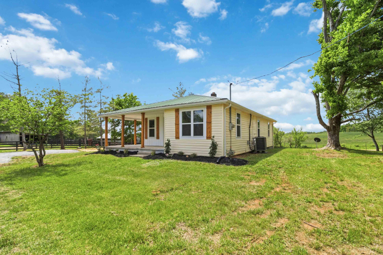 Listing Image 3