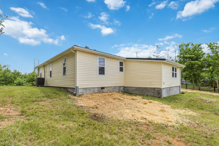 Listing Image 28