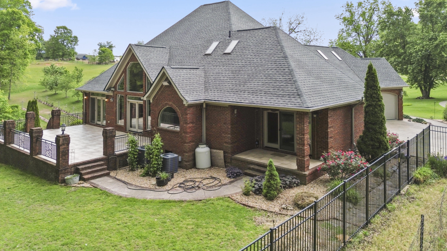Listing Image 7