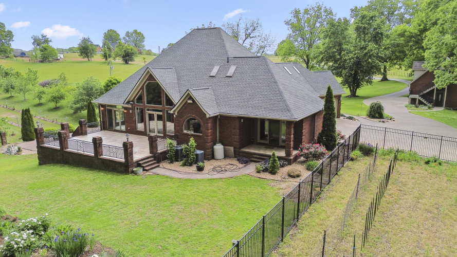 Listing Image 82