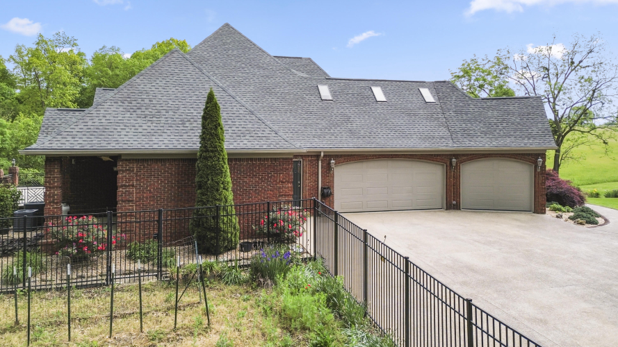 Listing Image 83
