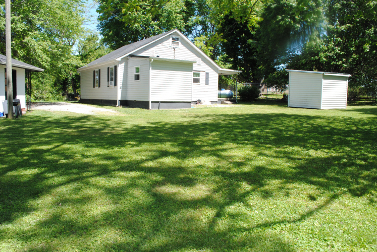 Listing Image 4