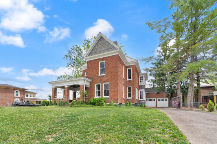Listing Image 104