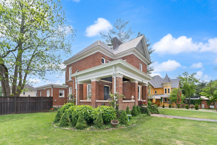 Listing Image 105