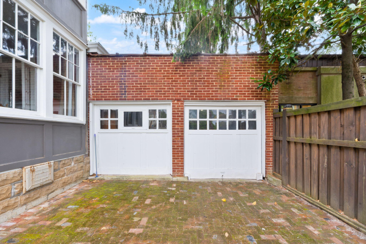 Listing Image 111