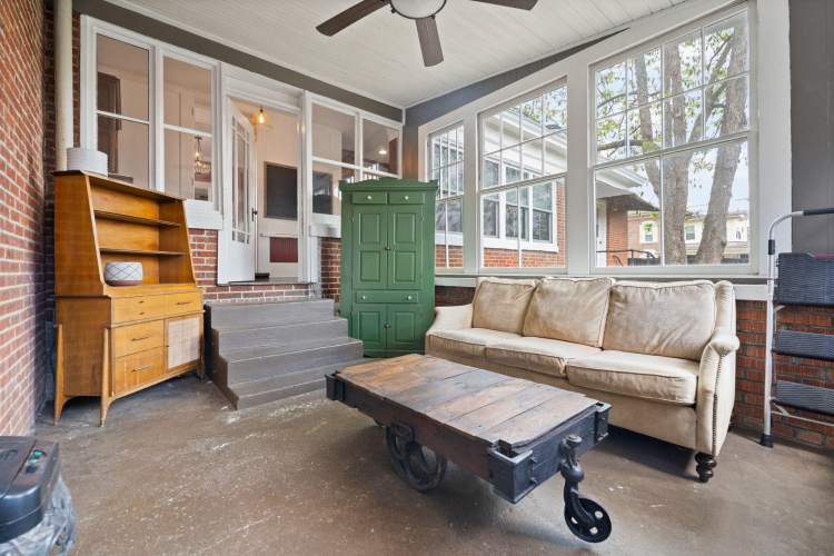 Listing Image 118