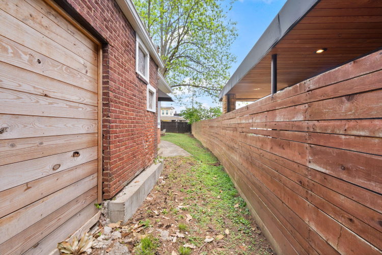 Listing Image 120