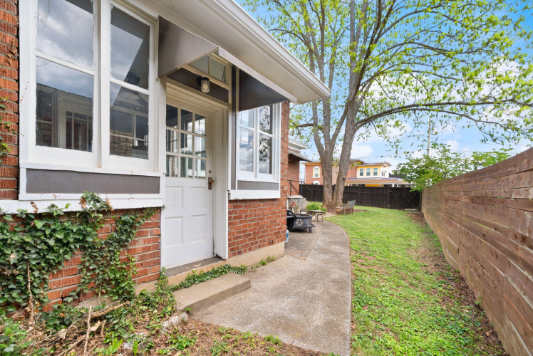 Listing Image 121