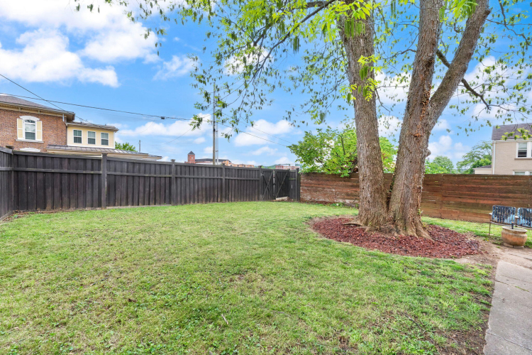 Listing Image 123