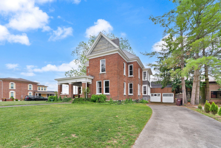 Listing Image 14