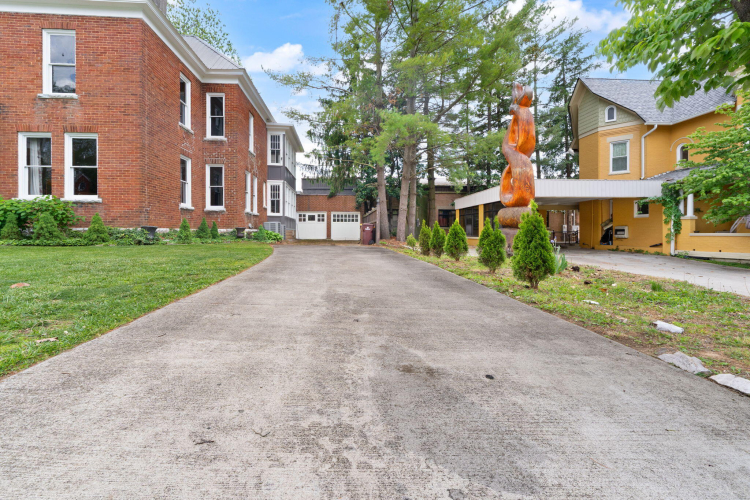 Listing Image 17