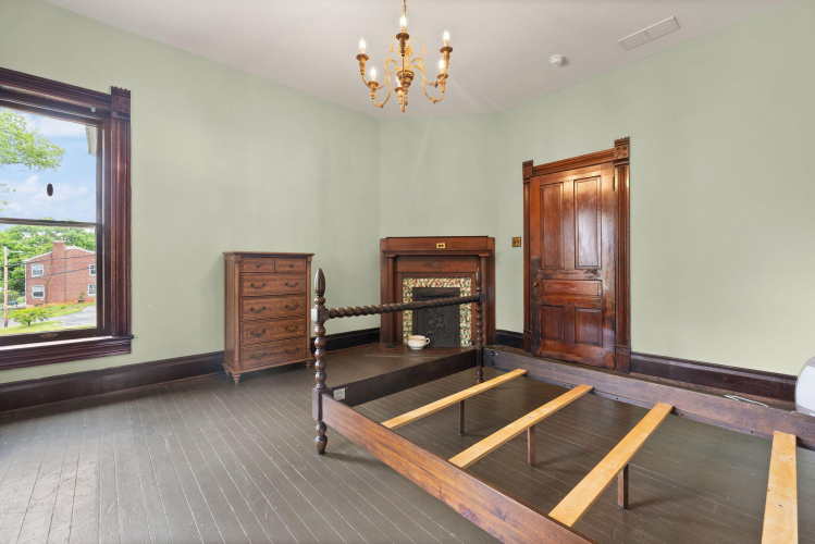 Listing Image 81