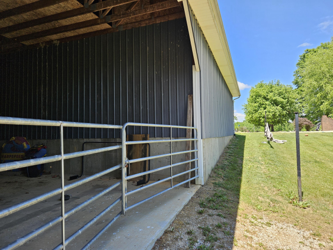 Listing Image 16