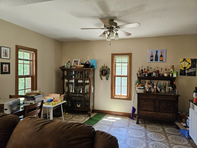 Listing Image 58