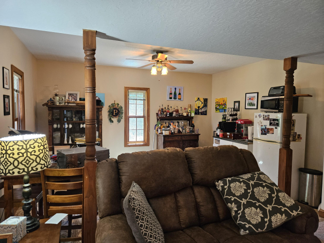 Listing Image 62