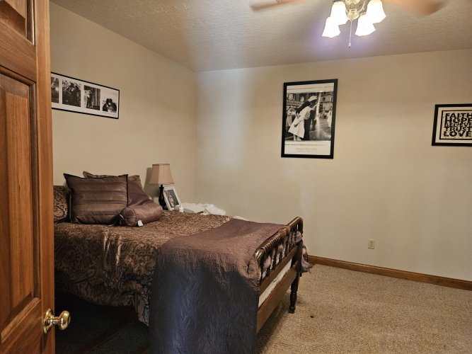 Listing Image 65