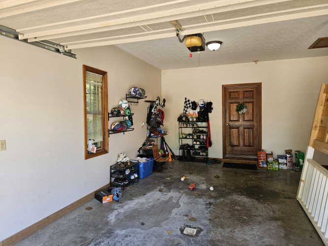 Listing Image 82