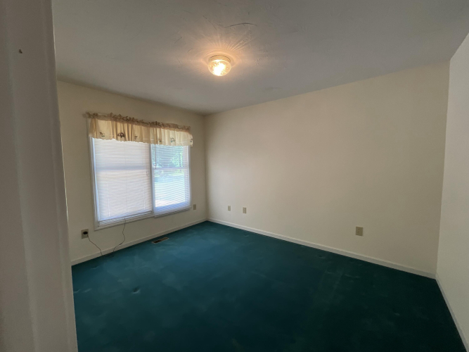 Listing Image 40