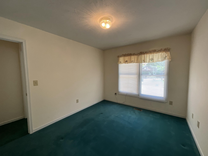 Listing Image 41