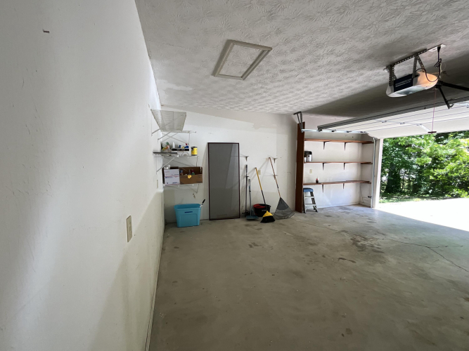Listing Image 47