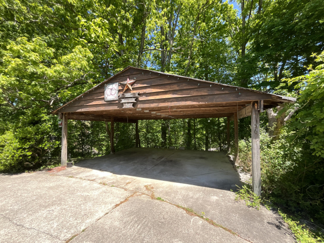 Listing Image 79