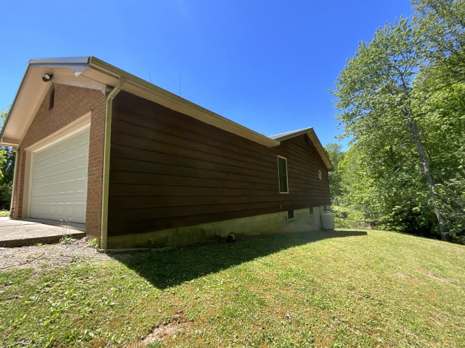Listing Image 96