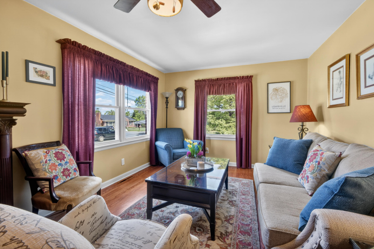 Listing Image 7