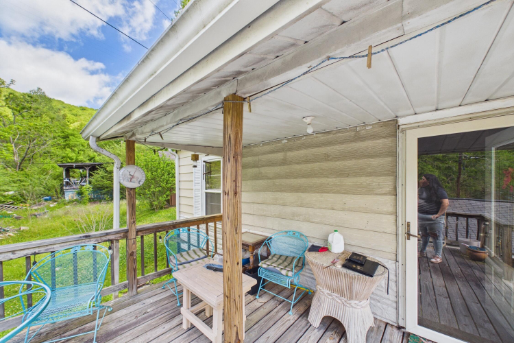 Listing Image 27