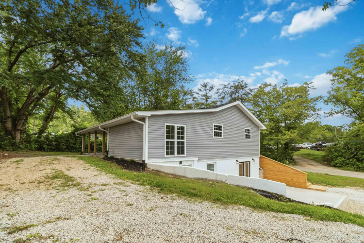 Listing Image 56