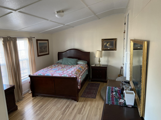 Listing Image 38