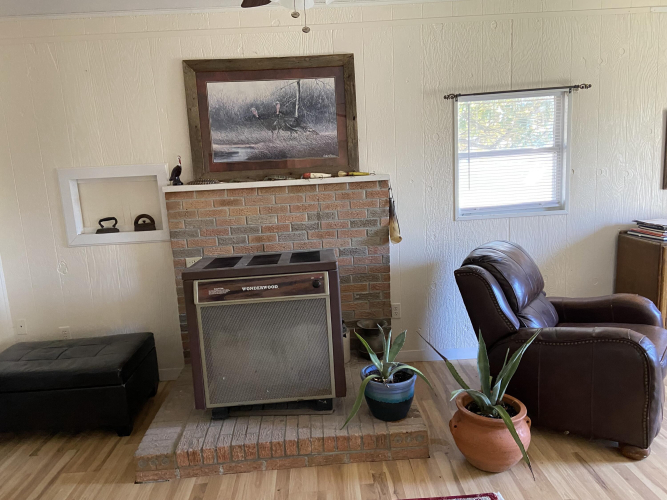 Listing Image 8