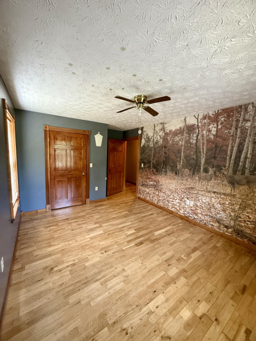 Listing Image 36