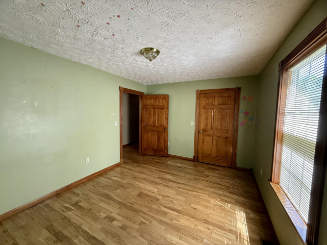 Listing Image 39