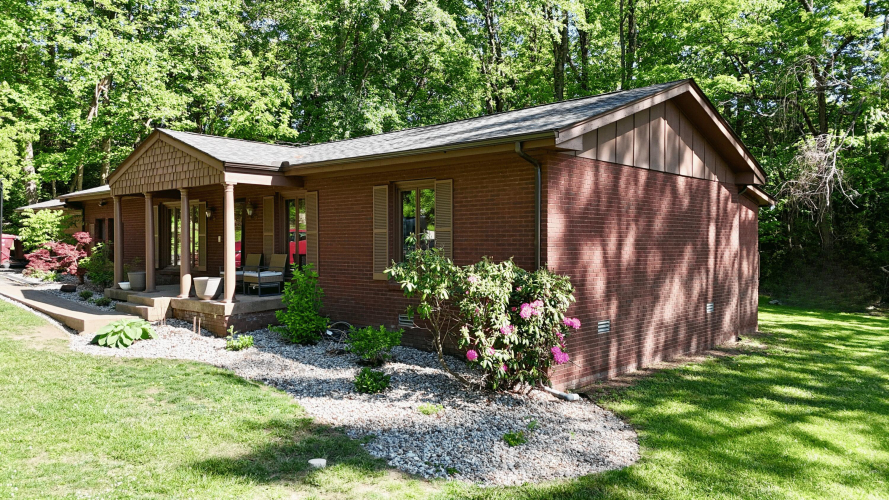 Listing Image 32
