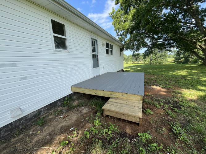 Listing Image 5