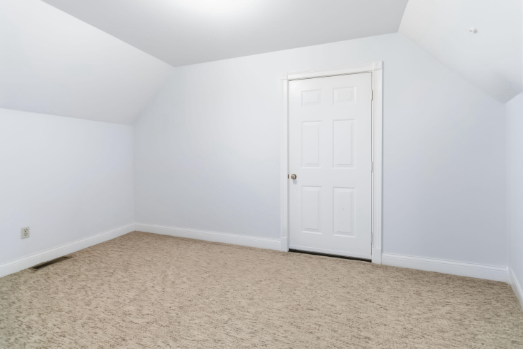 Listing Image 38