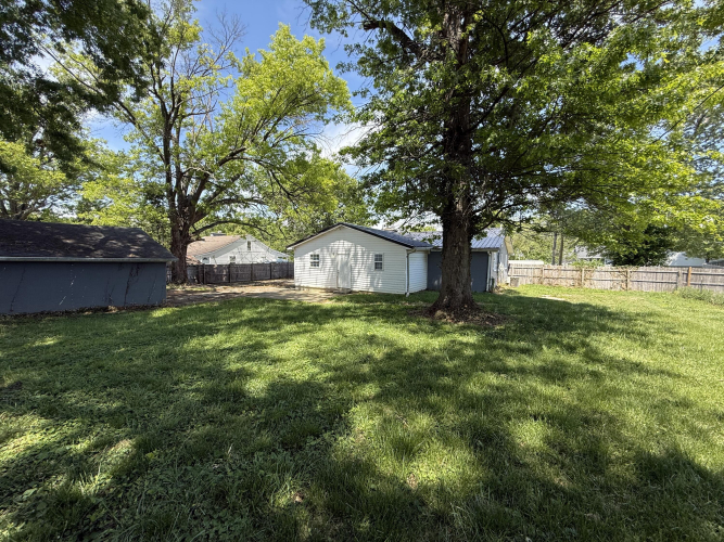 Listing Image 17