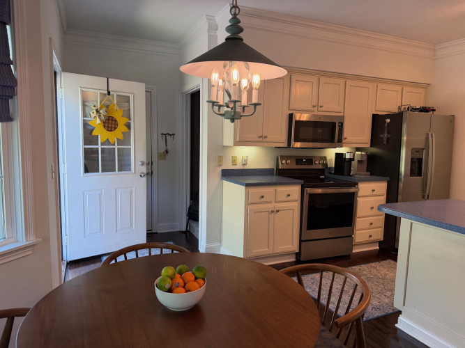 Listing Image 14
