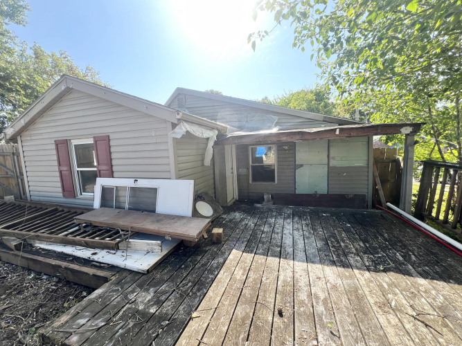 Listing Image 17