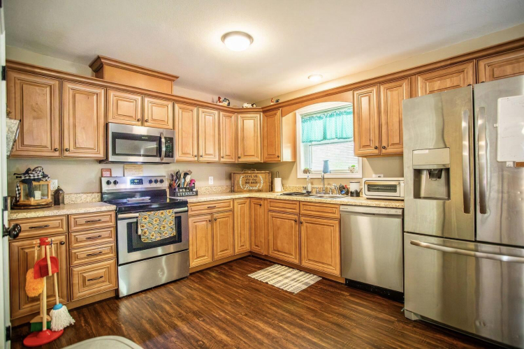 Listing Image 22