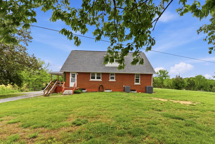 Listing Image 46
