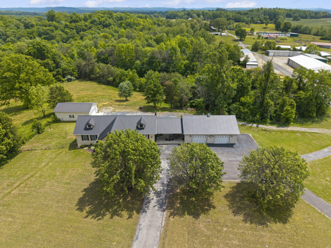 Listing Image 11