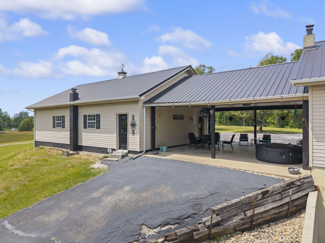 Listing Image 10