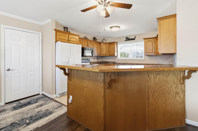 Listing Image 13